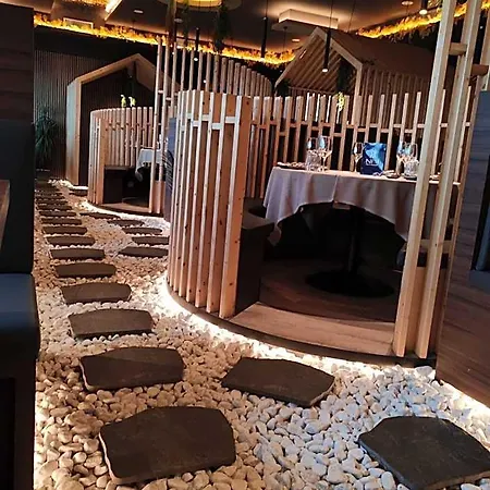 Niji Hotel&restaurant 3*